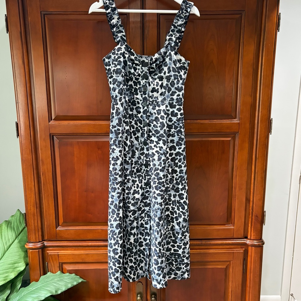 Zara SzSm Glen 534 Black&Gray Animal Print button front ruffle strap dress